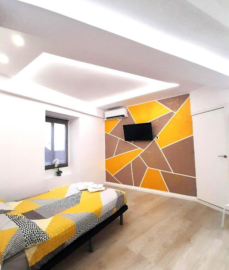 Fantastic 2 Bedrooms, Just 20 Meters From Ocean Playa de las Américas Buitenkant foto